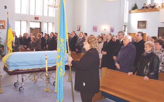 5 і 6 – Чин похорону в церкві Святої Покрови у Бурлінгтоні