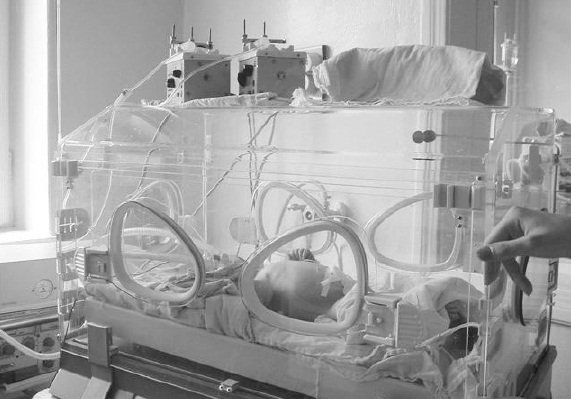 1 - Neonatal incubator donated to Lviv Regional Clinical Hospital