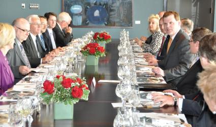 Foreign Affairs Minister John Baird at lunch meeting during Canada-Ukraine Advisory Committee Annual Meeting