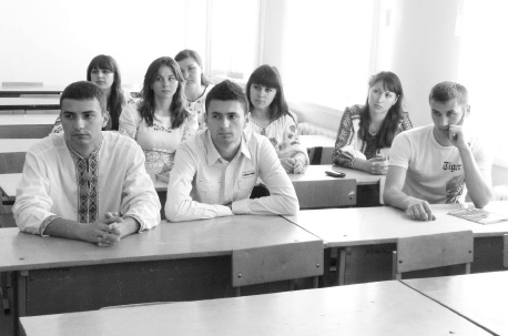 2 - Студенти факультету міжнародних відносин Острозької Академії