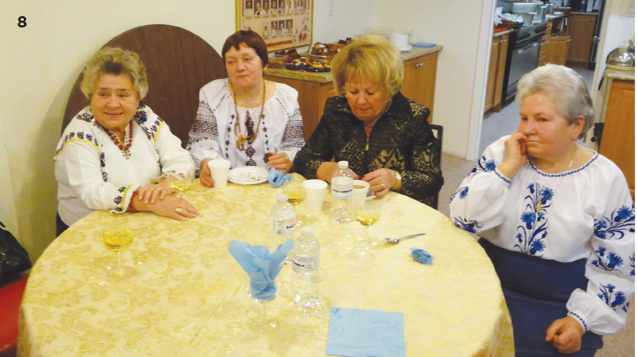 Членки Відділу ОУК: зліва направо, Ірина Костирко, Валентина Джигнюк, Ніна Малик, Оля Завадовська